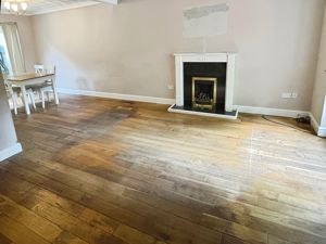 Lounge area- click for photo gallery